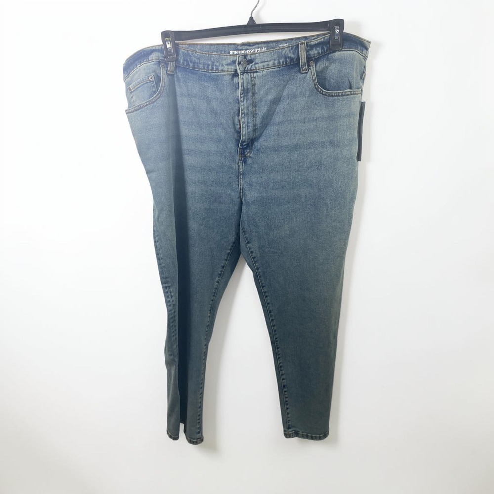 Amazon Essentials Men's Relaxed Fit Jeans 52W x 32L Light Wash Blue NWT